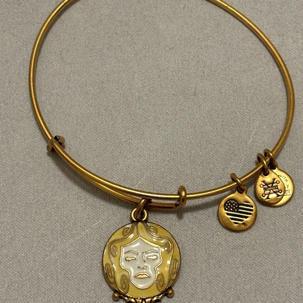 Madame Leota Haunted Mansion bracelet